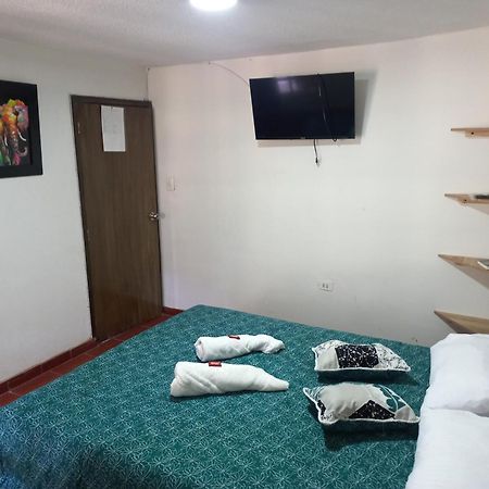 Hospedaje Y Camping Del Rio Mongui Bagian luar foto