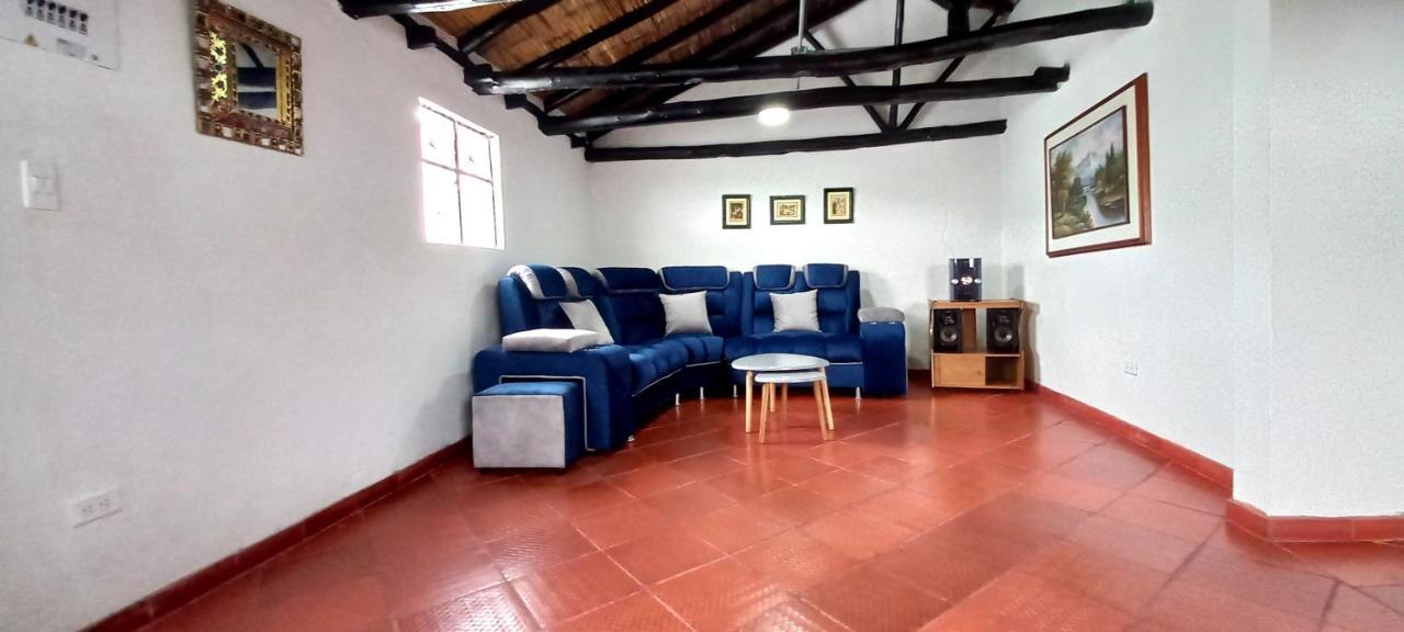 Hospedaje Y Camping Del Rio Mongui Bagian luar foto