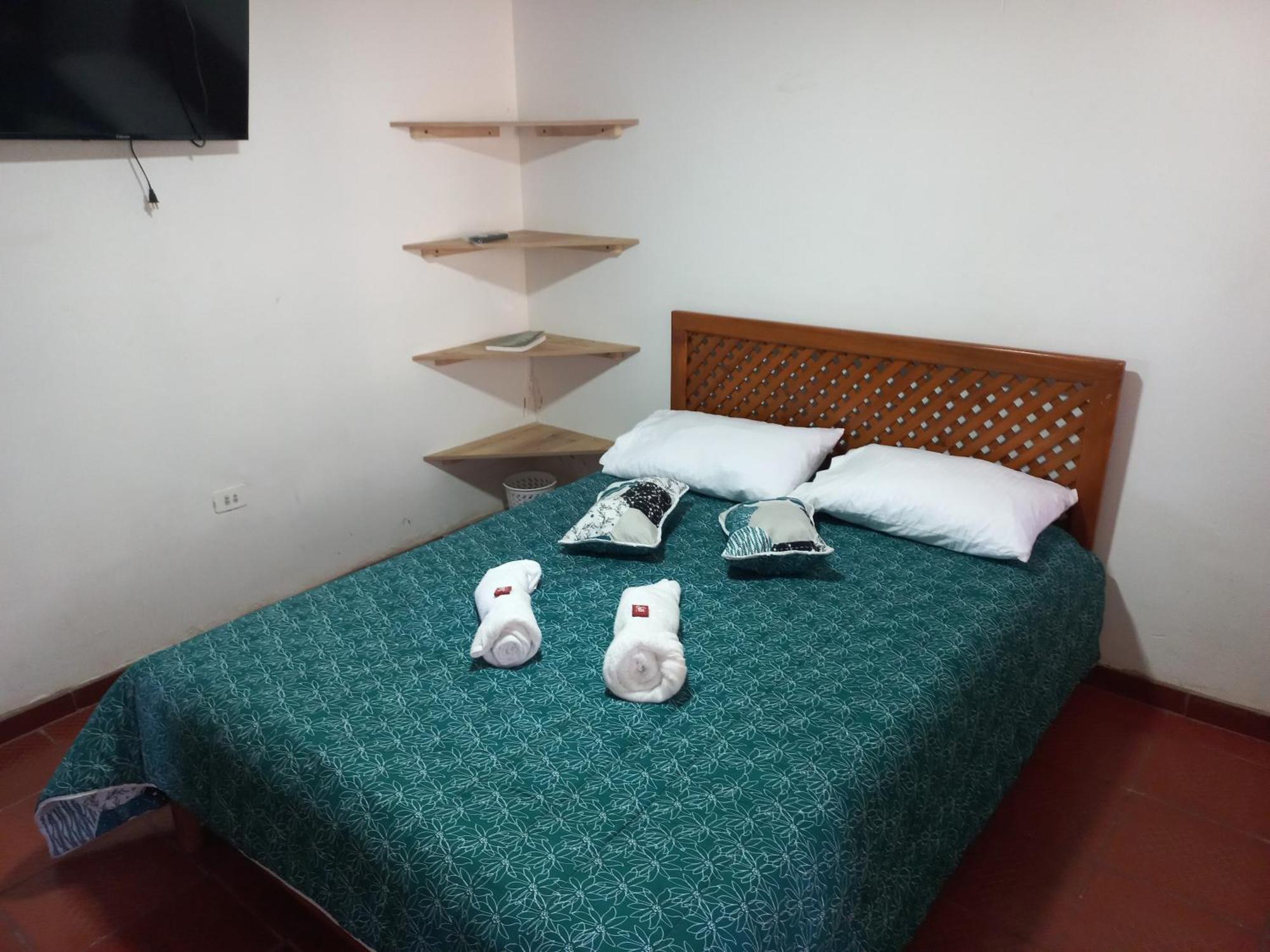Hospedaje Y Camping Del Rio Mongui Bagian luar foto