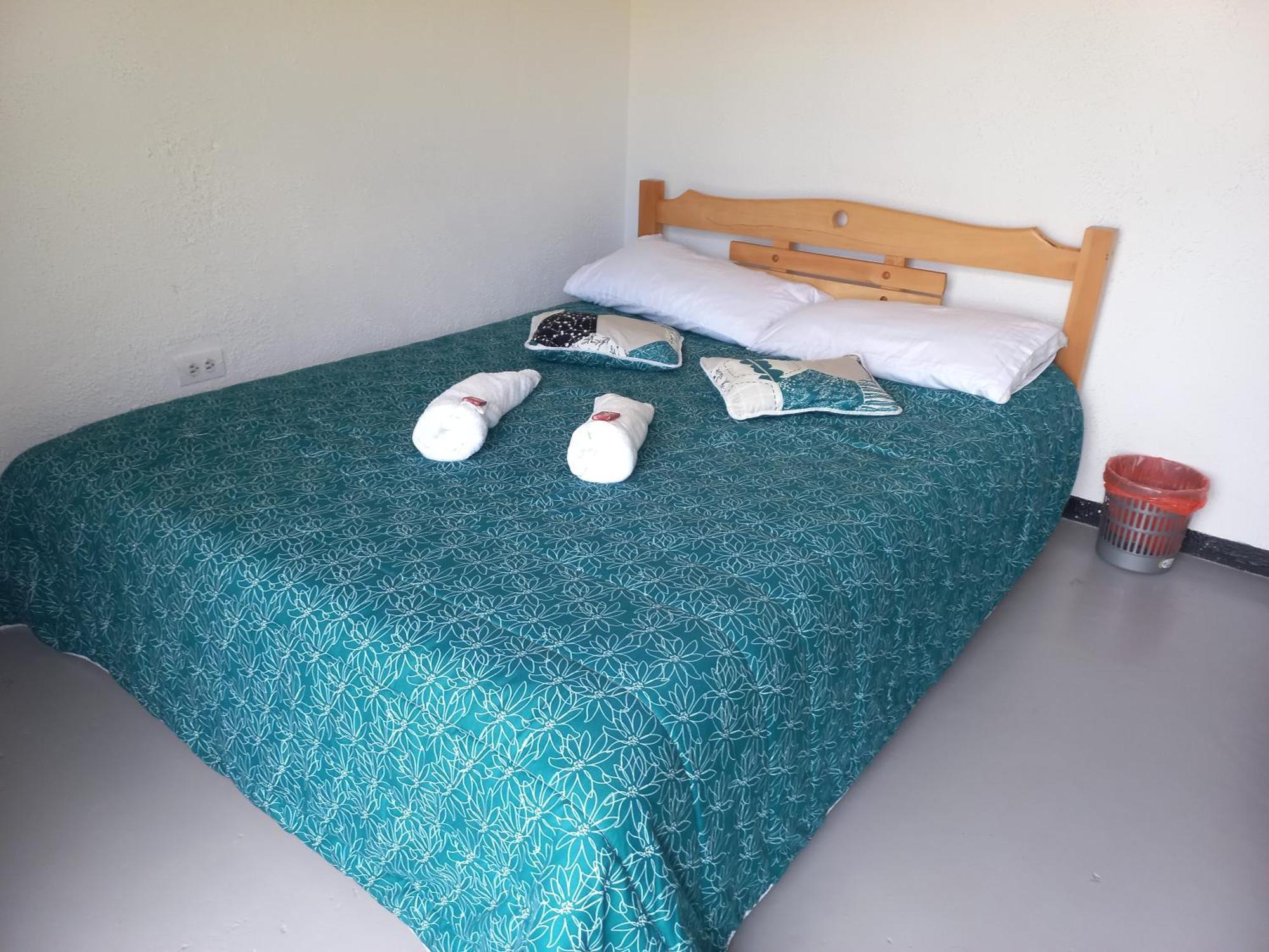 Hospedaje Y Camping Del Rio Mongui Bagian luar foto