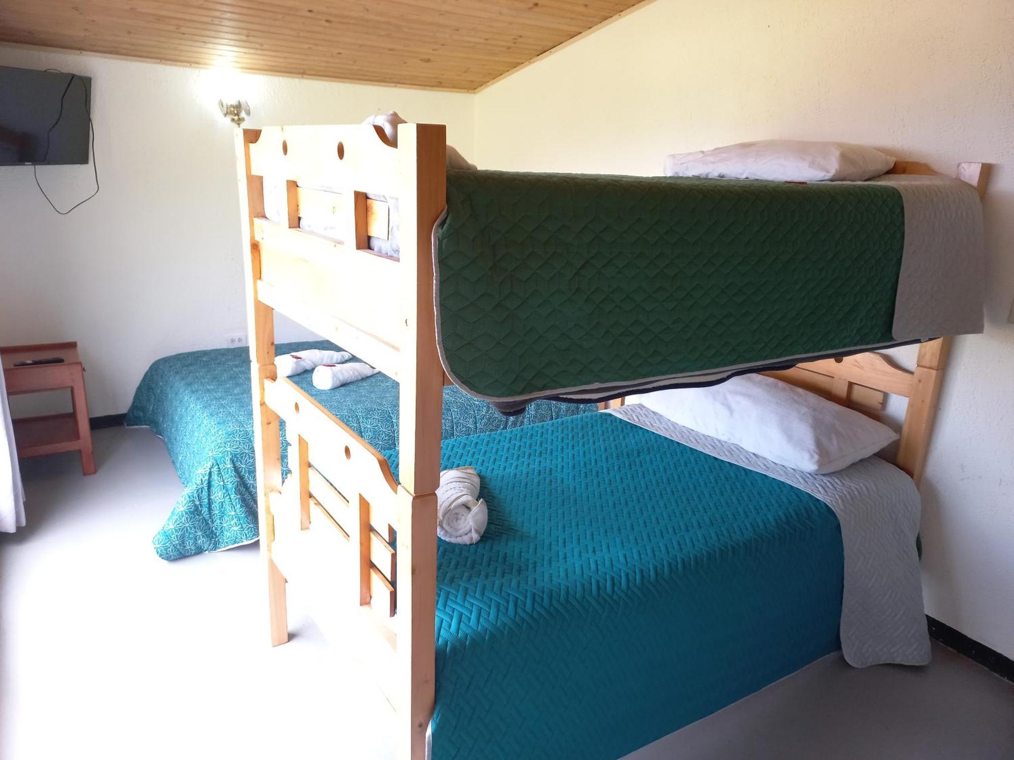 Hospedaje Y Camping Del Rio Mongui Bagian luar foto