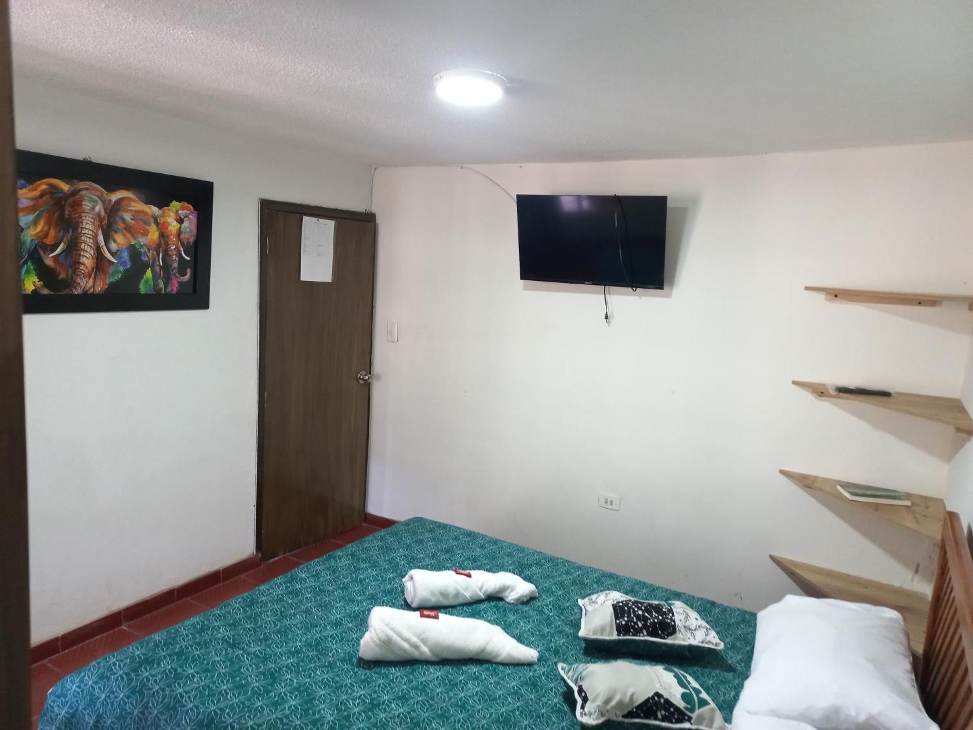 Hospedaje Y Camping Del Rio Mongui Bagian luar foto